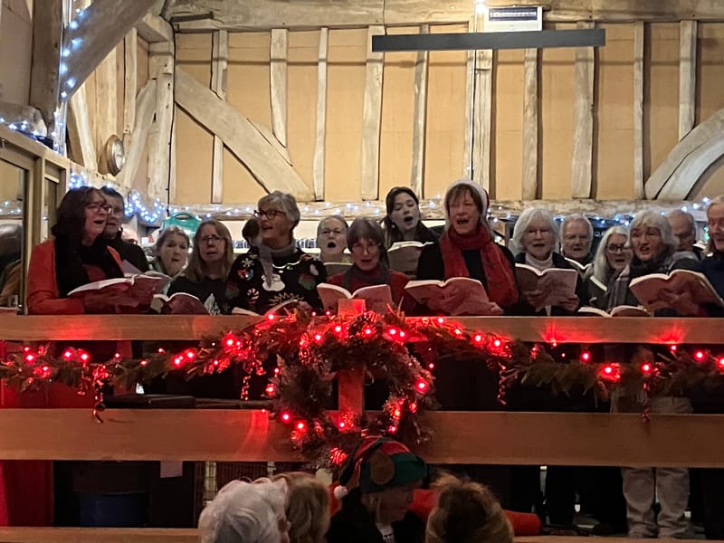 Christmas-Carols-at-Tanhurst-Estate